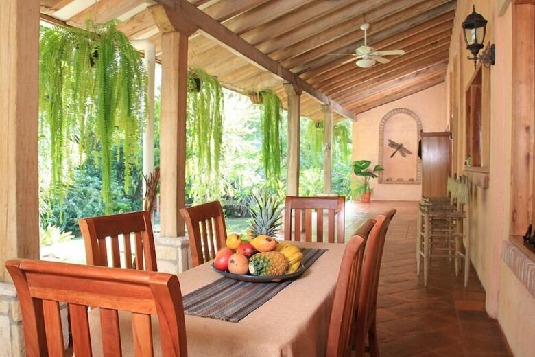 La Villa De Soledad B&B