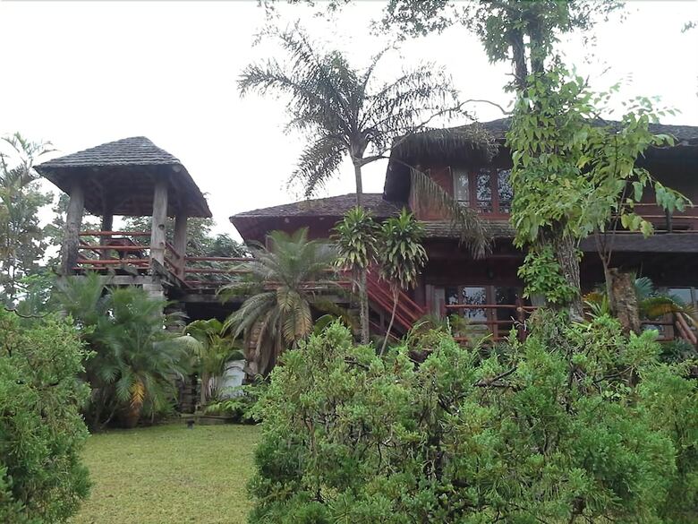 Hotel Baanklangdoi Resort