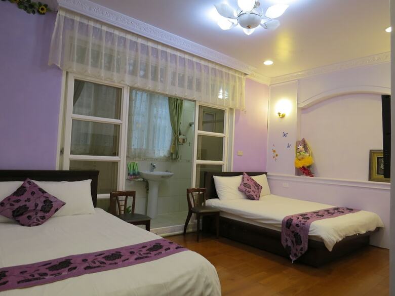 Dongshan River Left Bank B&B