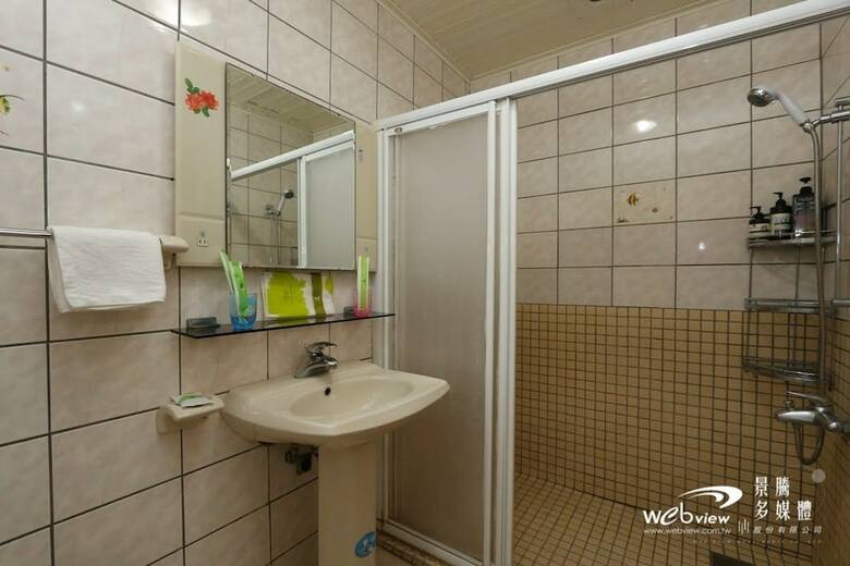 Dongshan River Left Bank B&B