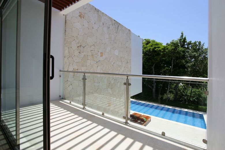 Bahia Principe Vacation Rentals - Three-bedroom House