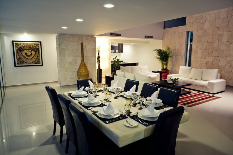Bahia Principe Vacation Rentals - Three-bedroom House