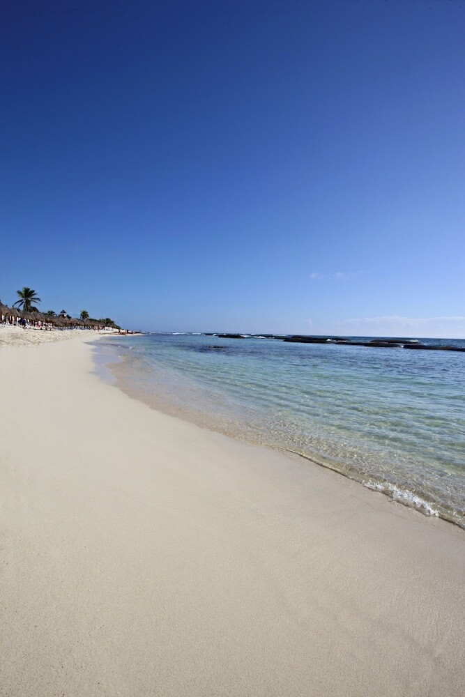 Bahia Principe Vacation Rentals - Three-bedroom House