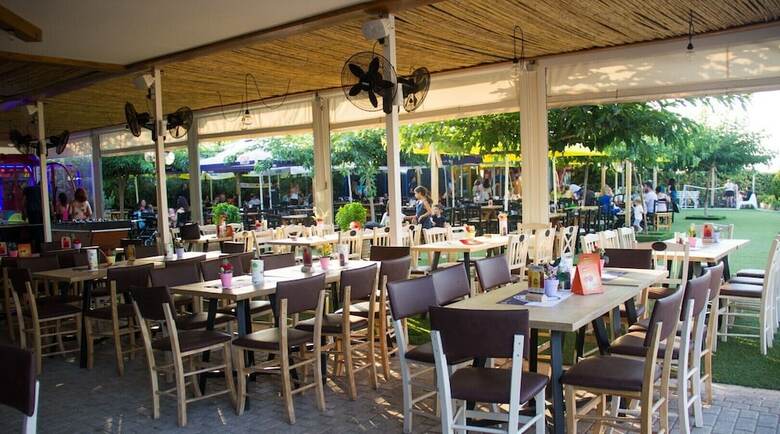 Aparthotel Anemos Suites