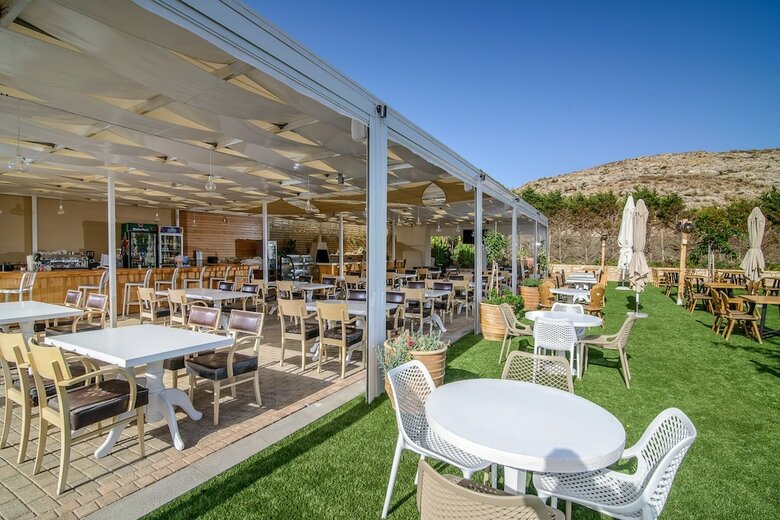 Aparthotel Anemos Suites