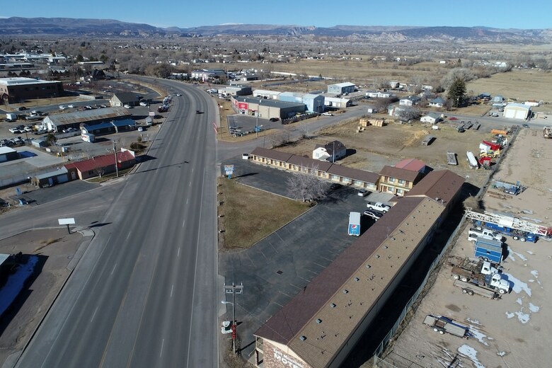 Split Mountain Motel