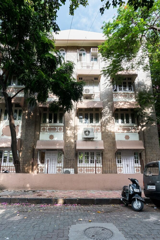 Bentleys Hotel Colaba