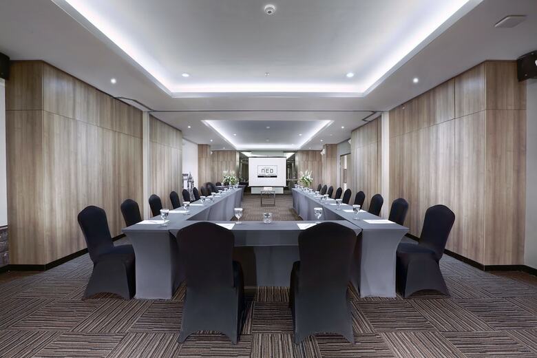 Hotel Neo Malioboro By Aston