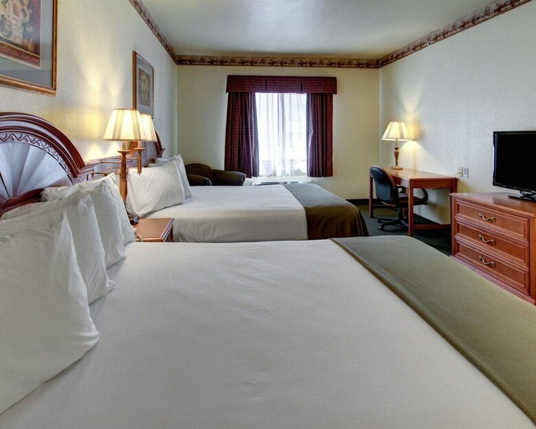 Hotel Quality Inn & Suites