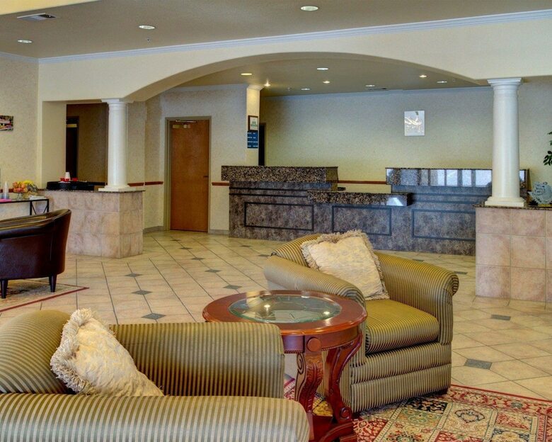 Hotel Quality Inn & Suites