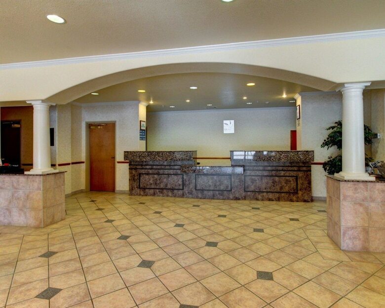 Hotel Quality Inn & Suites