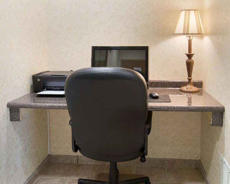 Hotel Quality Inn & Suites