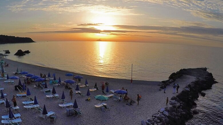 Hotel Baia Paraelios Resort