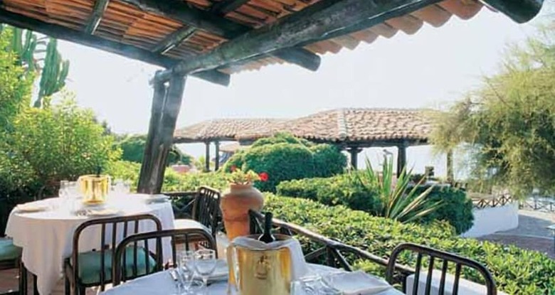 Hotel Baia Paraelios Resort