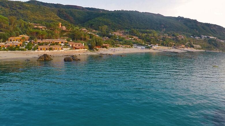 Hotel Baia Paraelios Resort