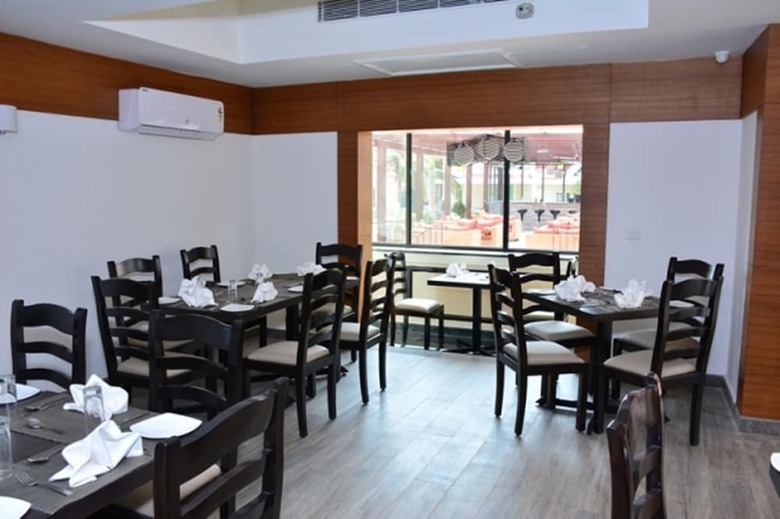 Hotel Regenta Resort Varca Beach