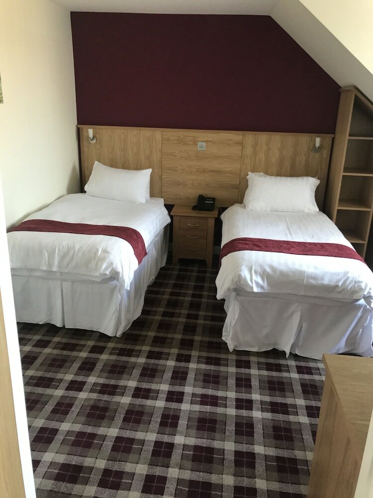 19th Hole Hotel