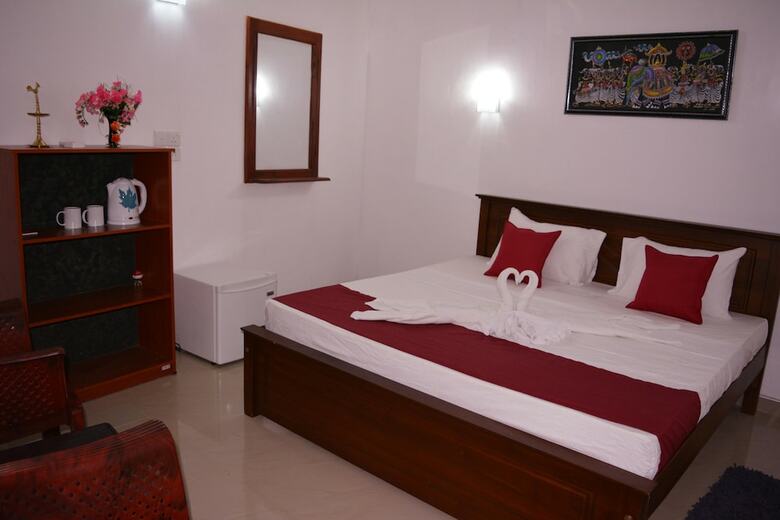 Hotel Lagoon Resort Goviyapana