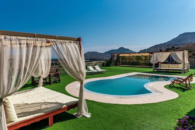 Paramithia Villa