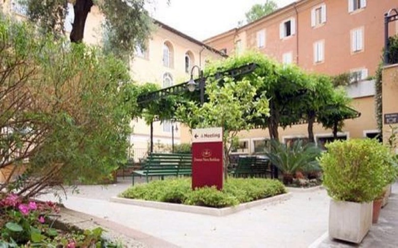Dnb House Hotel