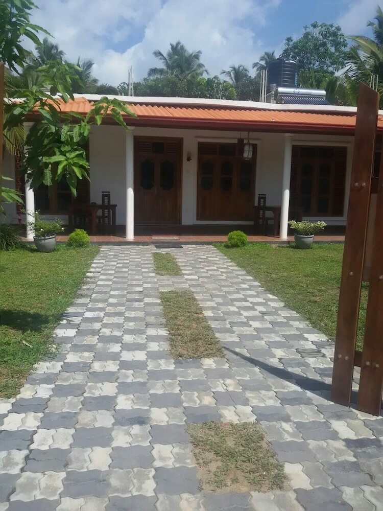 Hotel Akash Villa