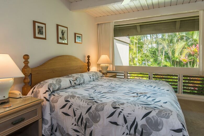 Princeville Oceanfront Villas