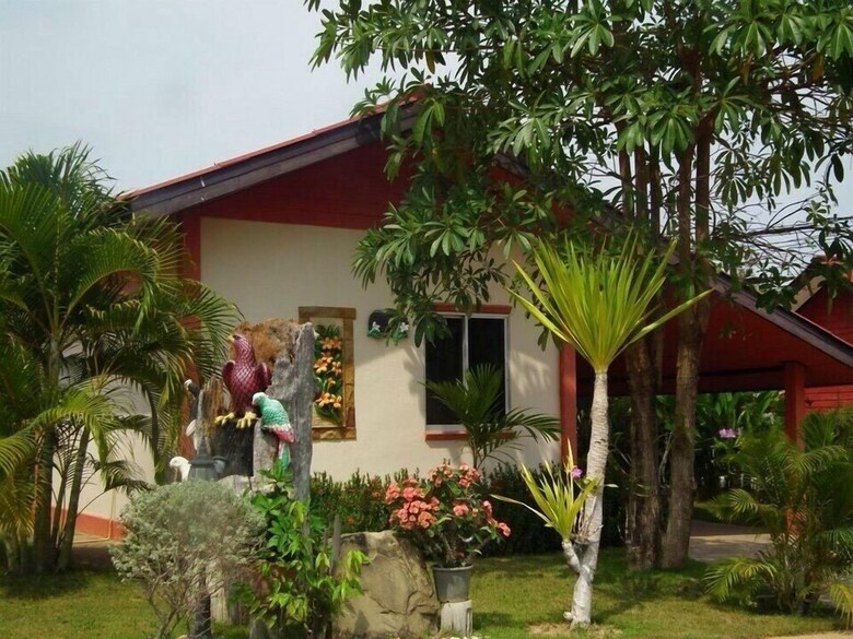 Hotel Sapmanee Resort