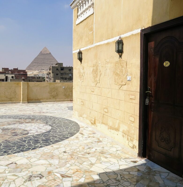 Hotel Pyramids Loft Homestay