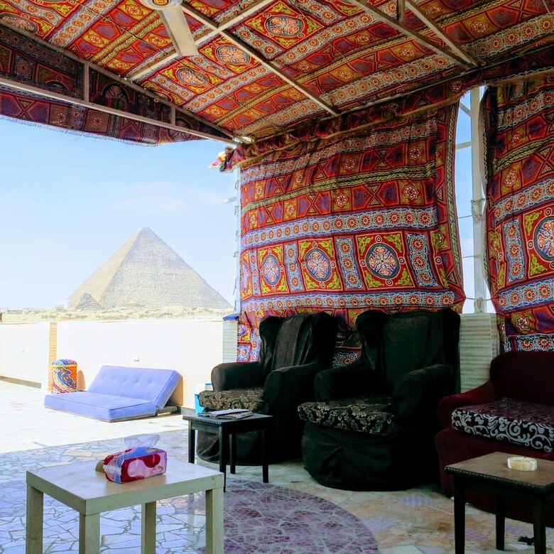 Hotel Pyramids Loft Homestay