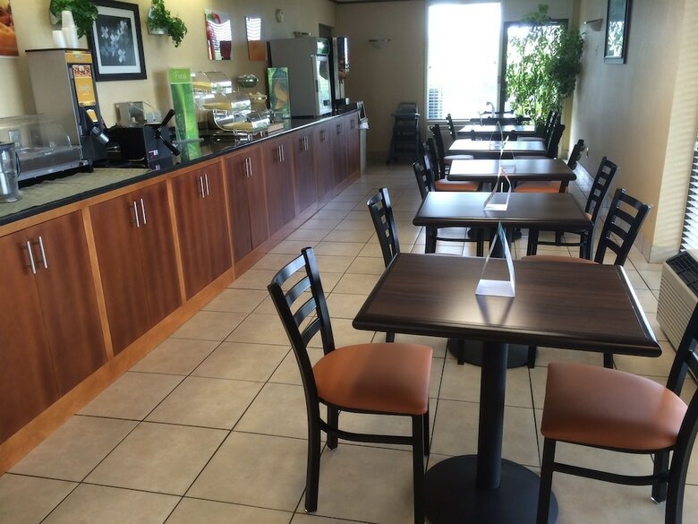 Hotel Quality Inn Manning I-95