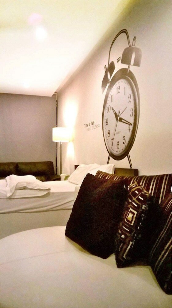 The Six Residences At Jb Sentosa