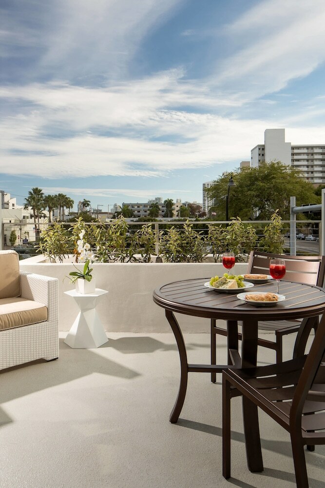 Hotel Residence Inn By Marriott Miami Beach South Beach