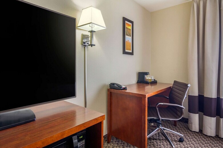 Hotel Comfort Inn