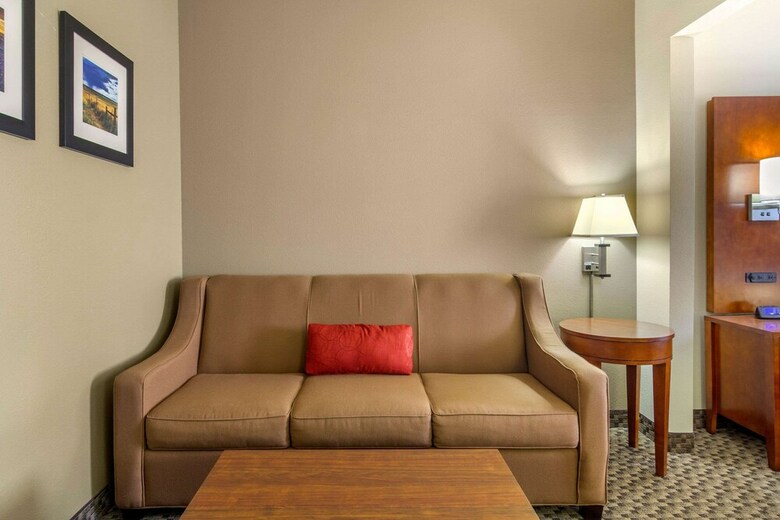 Hotel Comfort Inn