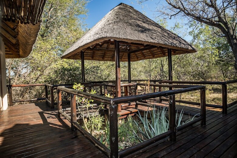 Posada Raptors Lodge N16