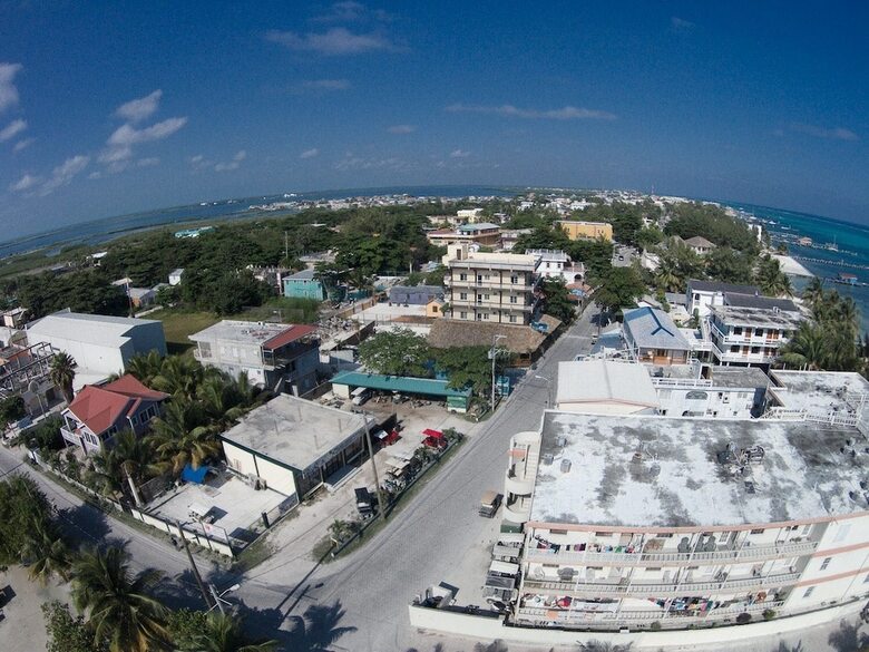 Aparthotel Tropicana Condominiums