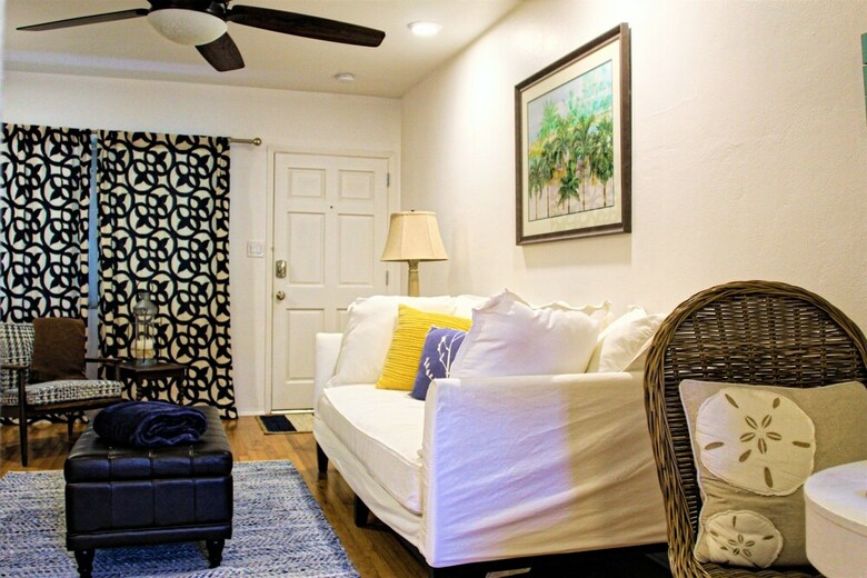 Pass A Grille St Pete Beach Home (105 -17)