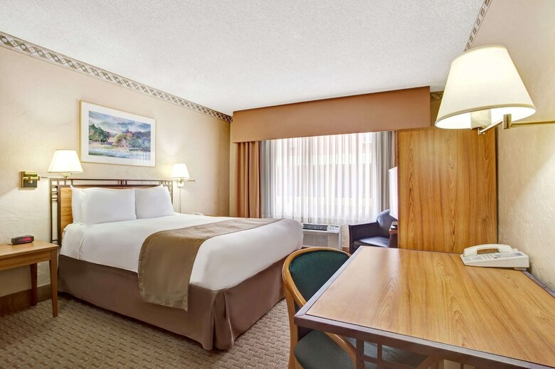 Hotel Travelodge By Wyndham Seattle By The Space Needle