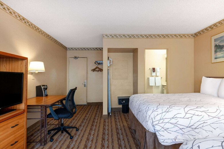 Hotel Travelodge By Wyndham Seattle By The Space Needle