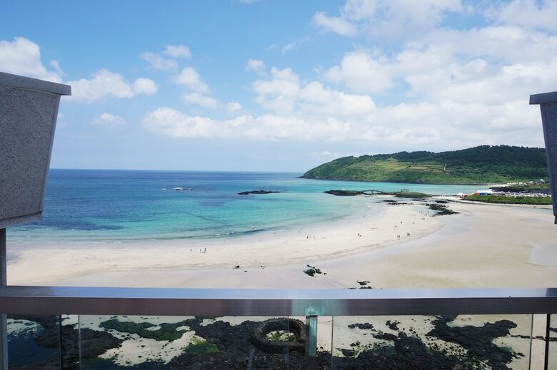 Aimi Jeju Beach Hotel
