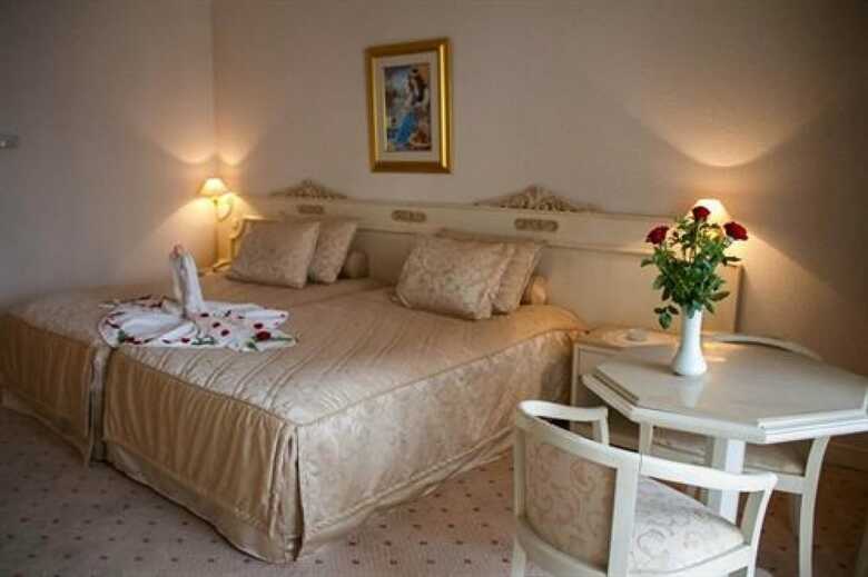 Hotel Amir Palace