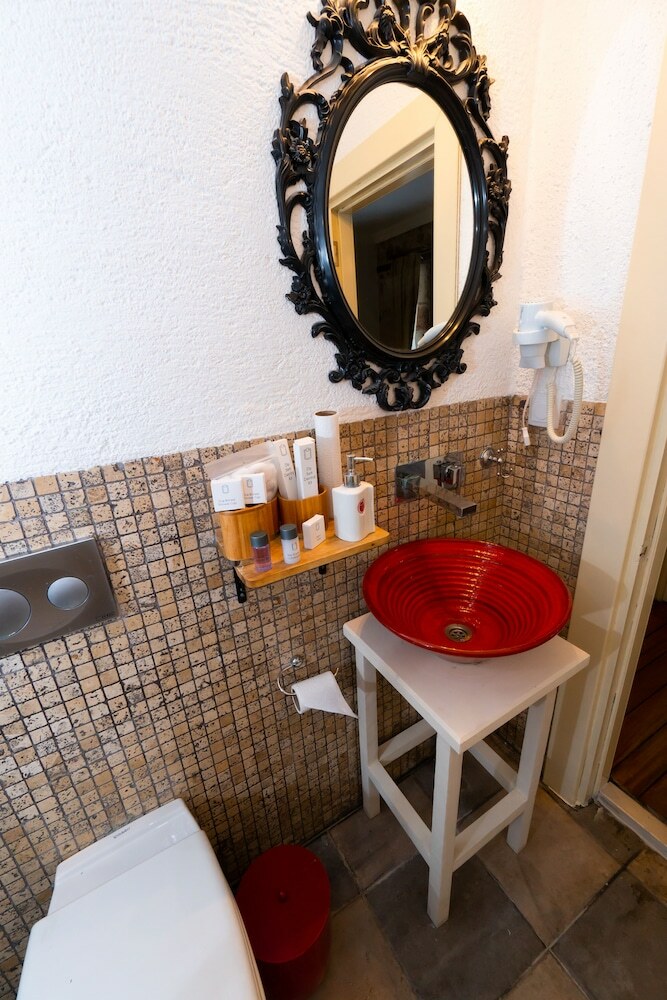 The Suite Apart Hotel Kalei�i