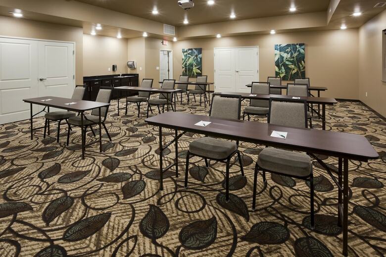 Grandstay Hotel And Suites