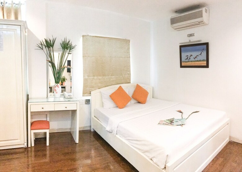 Platinum Hotel