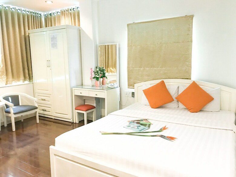 Platinum Hotel
