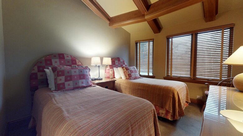Plaza Lodge By Destination