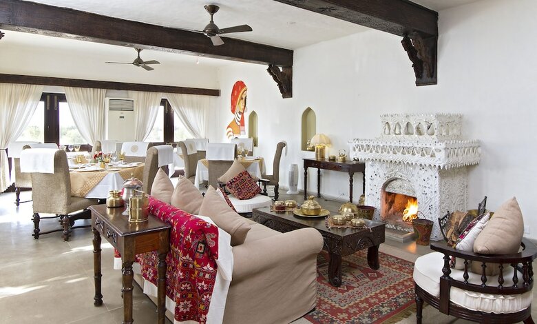 Hotel Mihir Garh