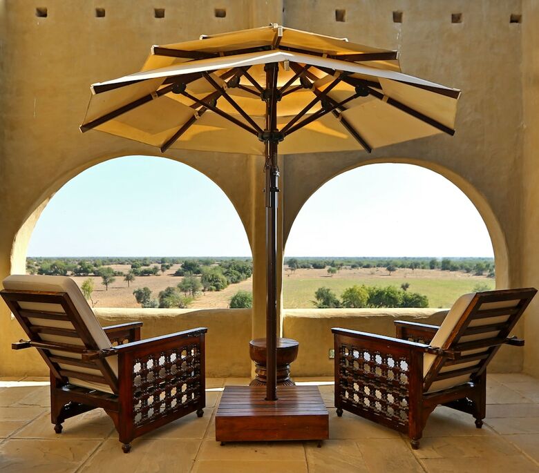 Hotel Mihir Garh