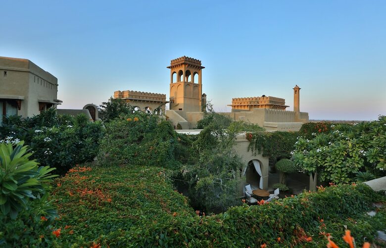 Hotel Mihir Garh