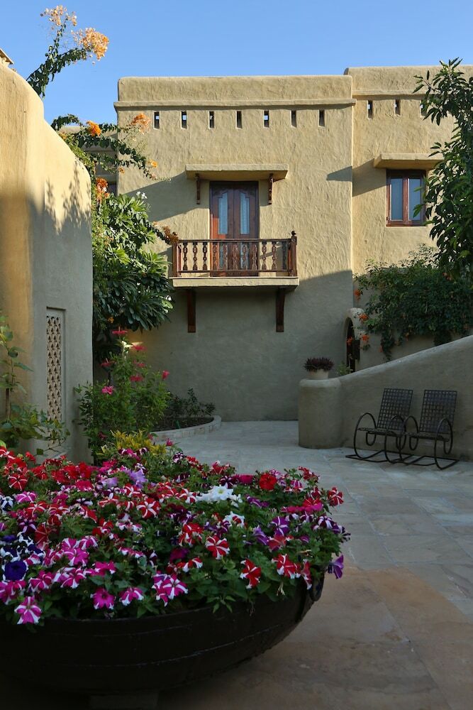 Hotel Mihir Garh
